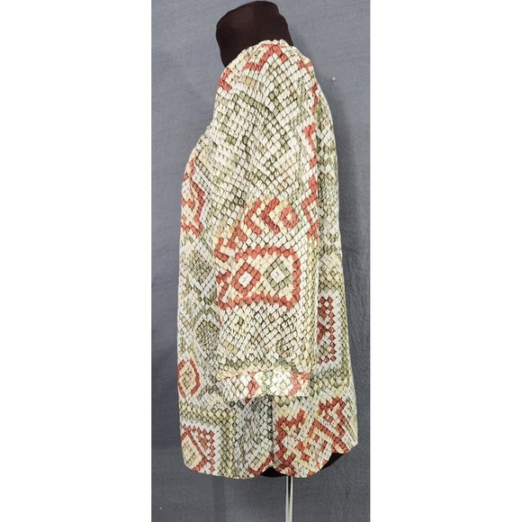 Alfred Dunner Womens Sz 12P Semi Sheer Snakeskin Pattern Keyhole Accent Top Tan - Picture 3 of 10